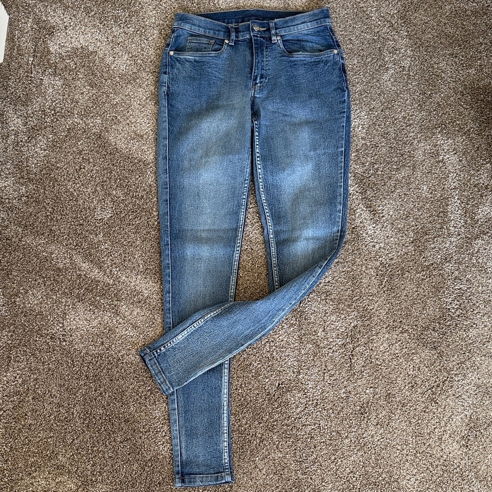 VENUS Women's Skinny Jeans in Blue